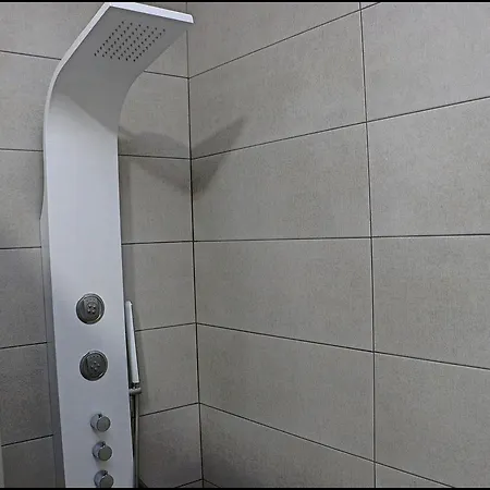 La Roa V * Коніль-де-ла-Фронтера